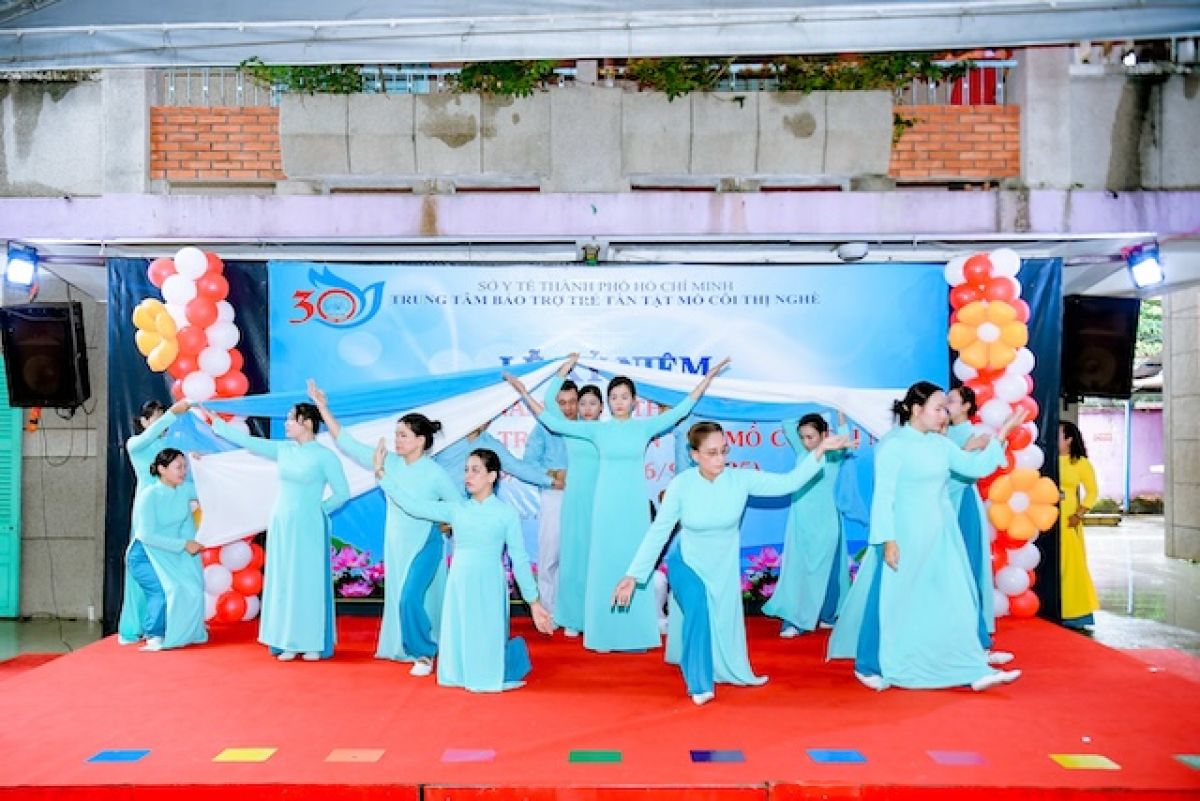 Lễ kỷ niệm 30 năm Thành lập Trung tâm Bảo trợ trẻ tàn tật mồ côi Thị Nghè