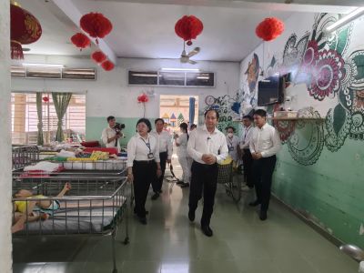 GI&Aacute;M ĐỐC SỞ Y TẾ TP.HCM L&Agrave;M VIỆC VỚI TRUNG T&Acirc;M BẢO TRỢ TRẺ T&Agrave;N TẬT MỒ C&Ocirc;I THỊ NGH&Egrave;  VỀ C&Ocirc;NG T&Aacute;C KH&Aacute;M SỨC KHỎE CHO ĐỐI TƯỢNG