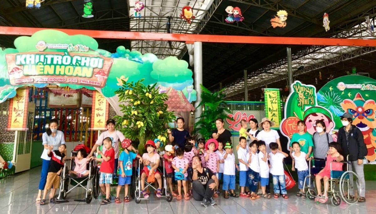 Tổ chức cho trẻ tham quan vui chơi  tại Khu du lịch văn hóa Suối Tiên